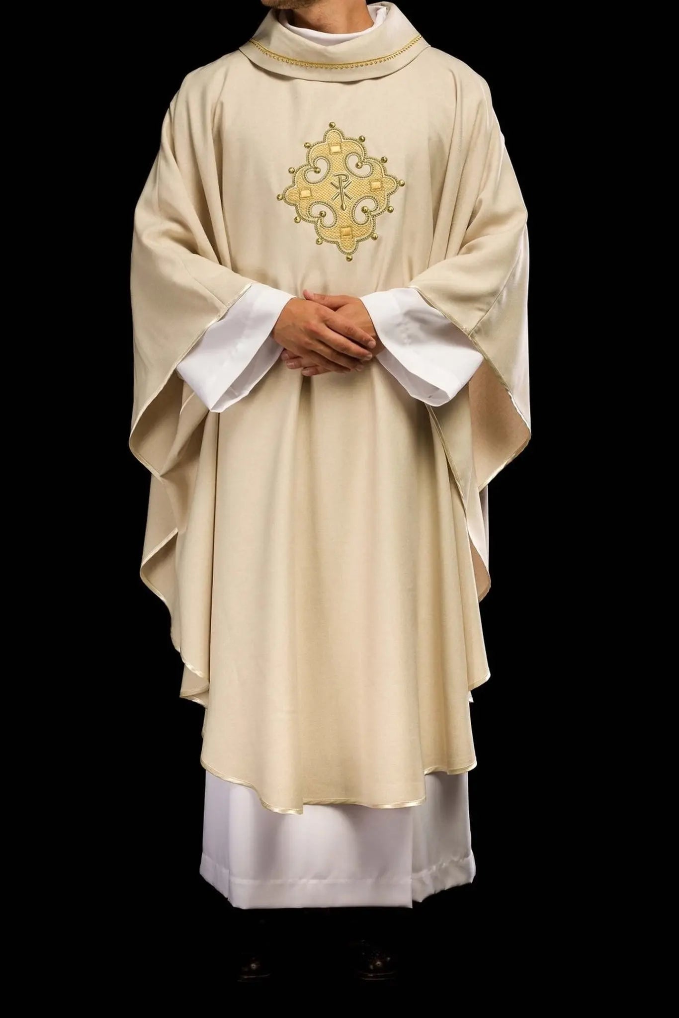 Chasuble with embroidered cross and gold trim on collar in ecru color
