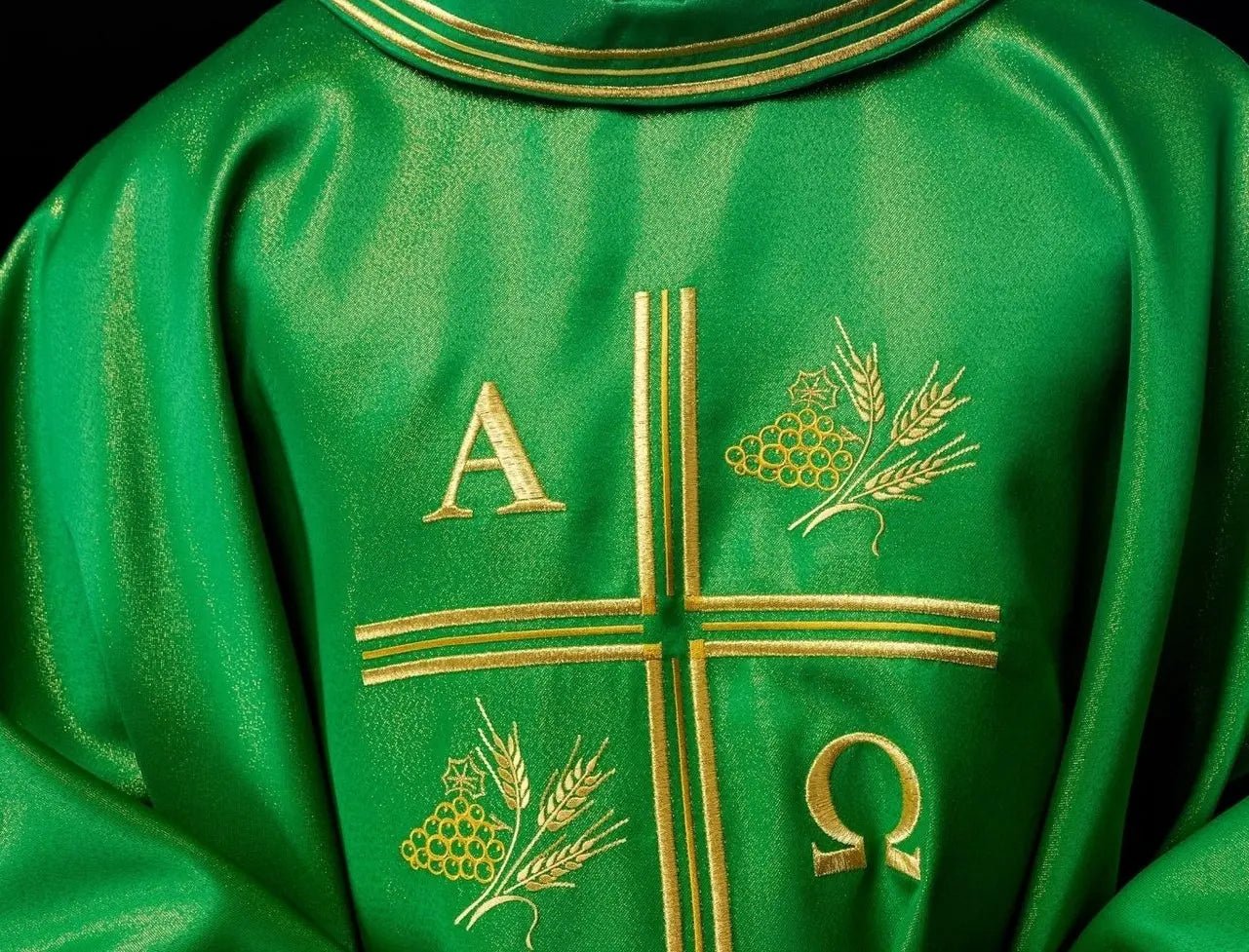 Chasuble with embroidered cross, Alpha and Omega motifs and ears in green