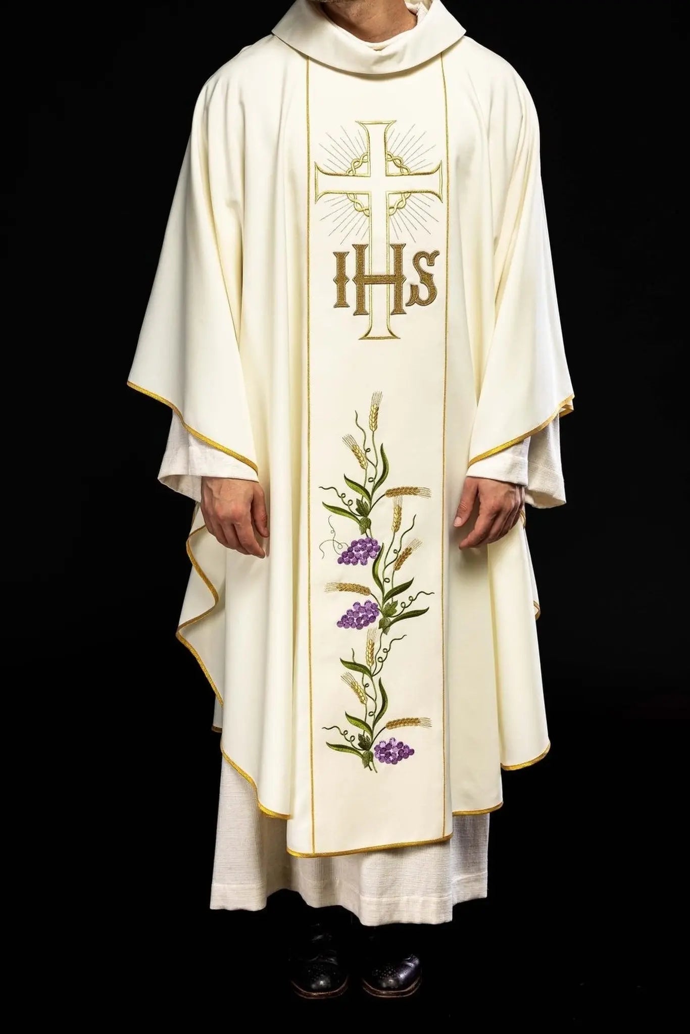 Chasuble with decorated IHS belt of grapes and ears and gold piping