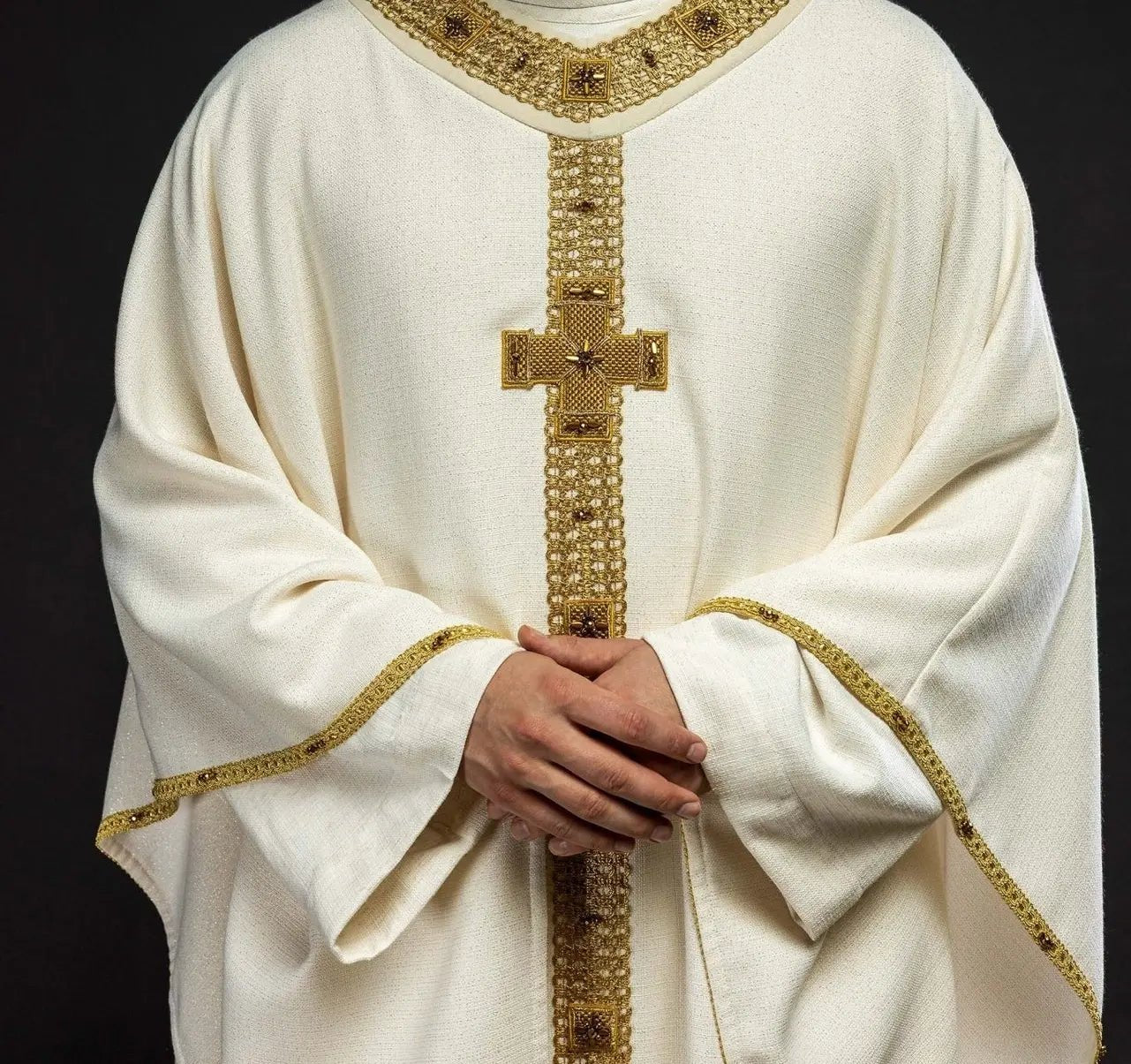Handcrafted Chasuble with Natural Stones – Handmade Collection 7002