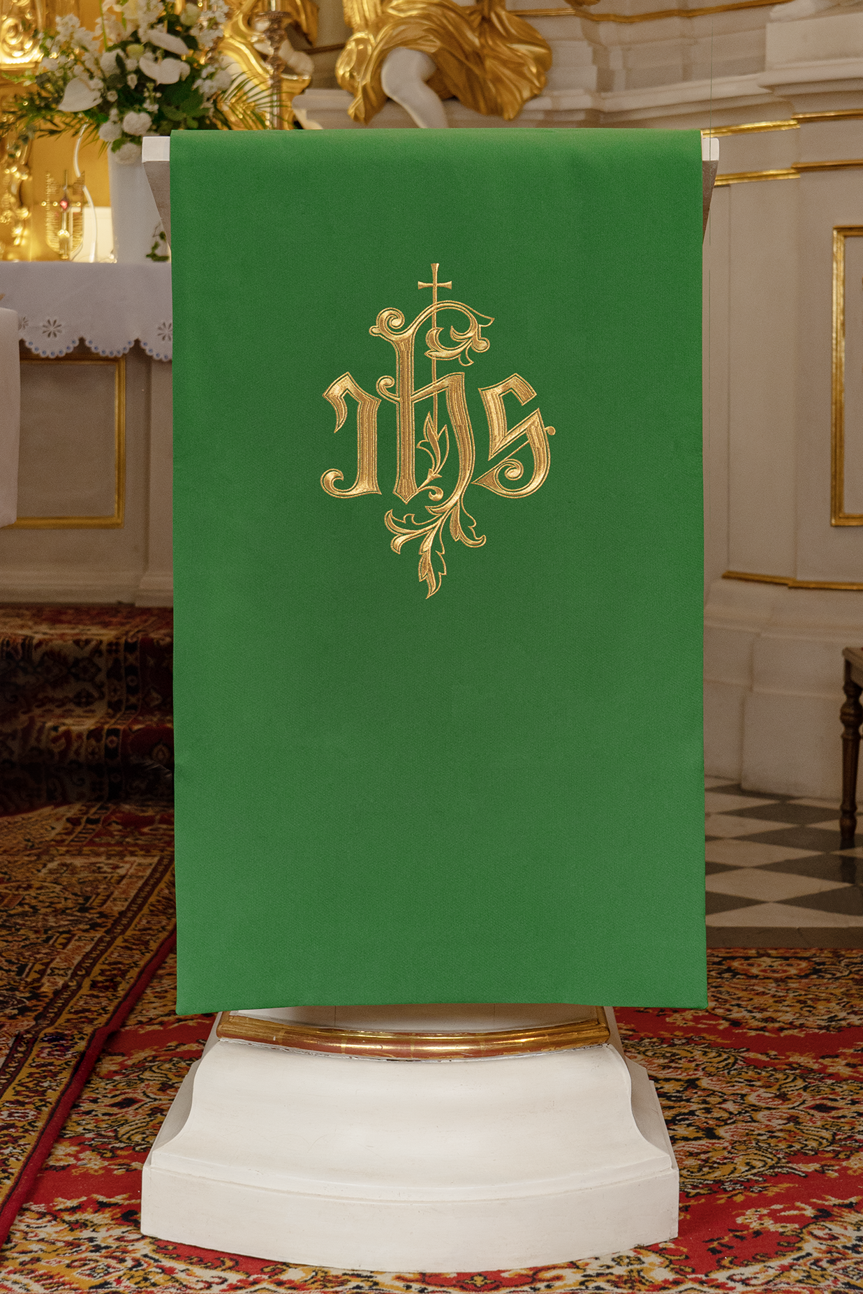 Embroidered lectern napkin with IHS symbol