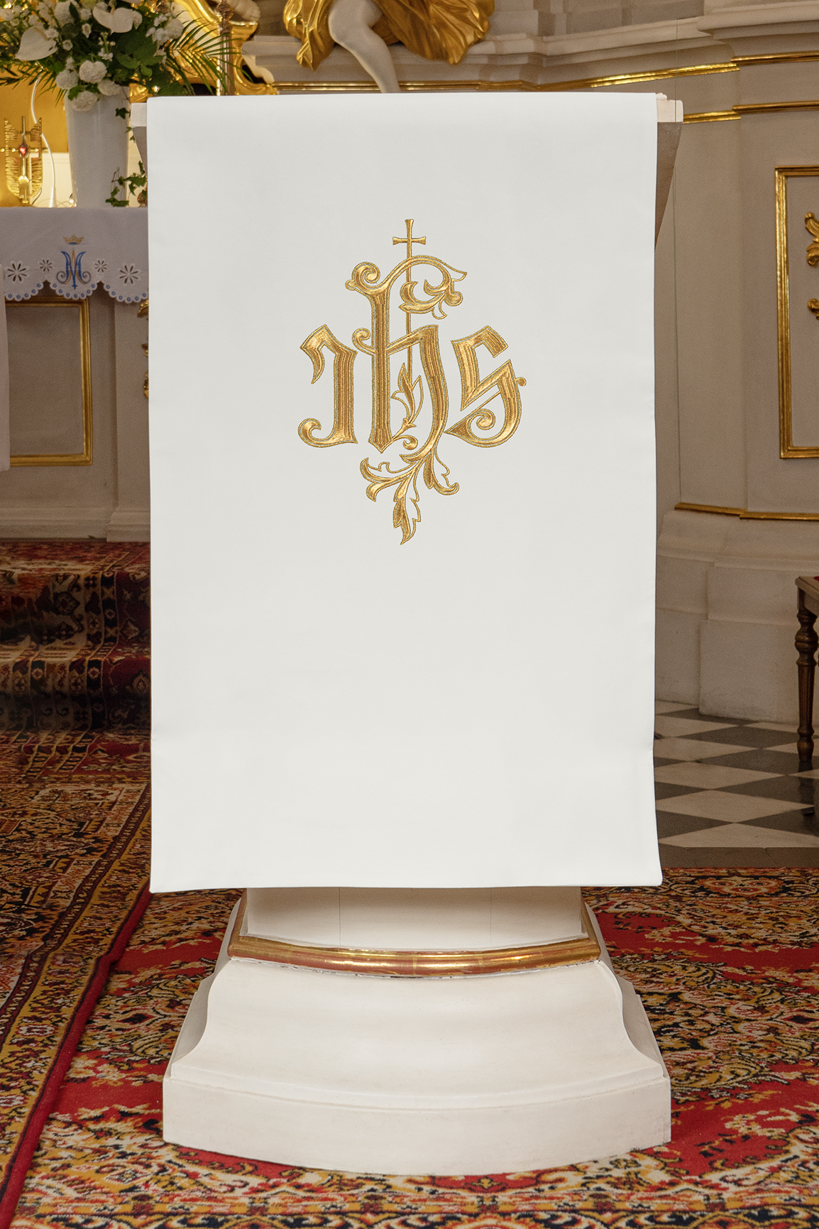 Embroidered lectern napkin with IHS symbol