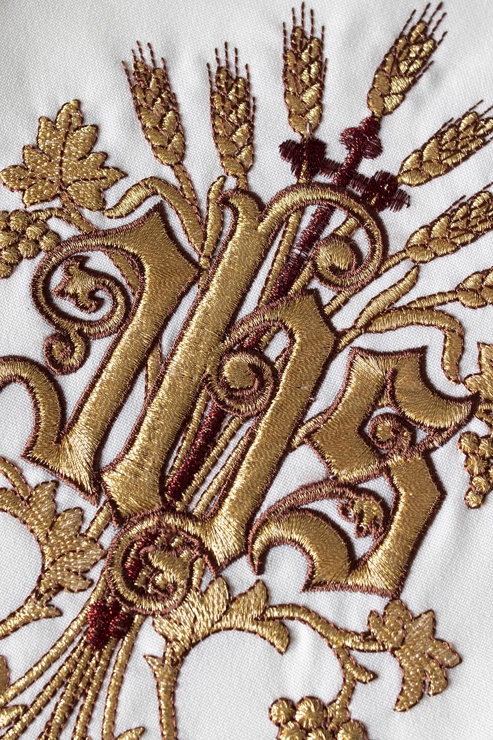 Embroidered stole of the cross, IHS and heart of Jesus Christ ecru