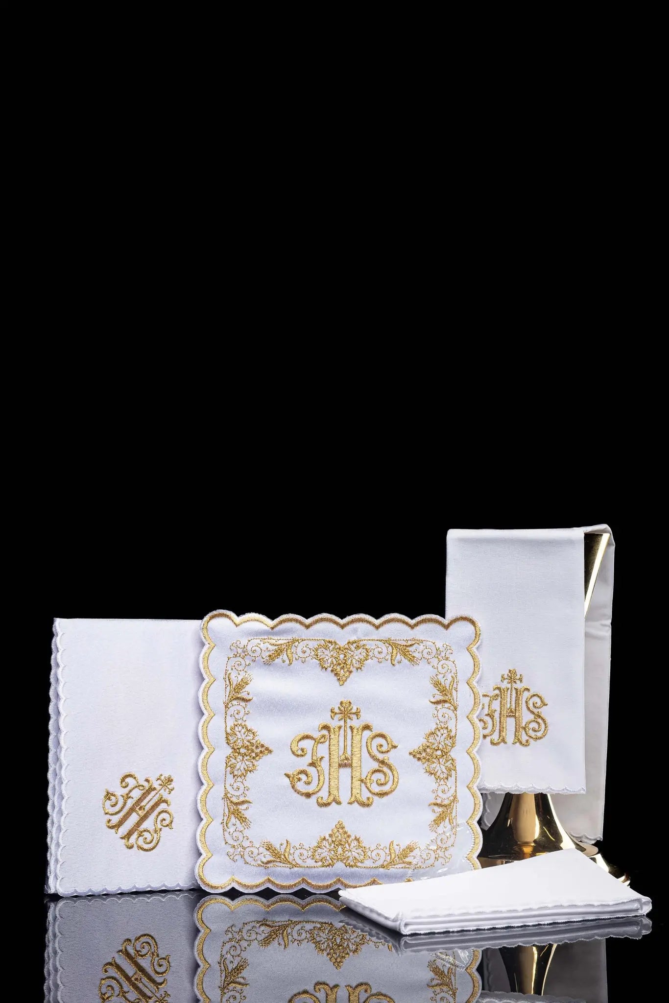 White Embroidered IHS Chalice Linen Set - HAFTINA ATELIER