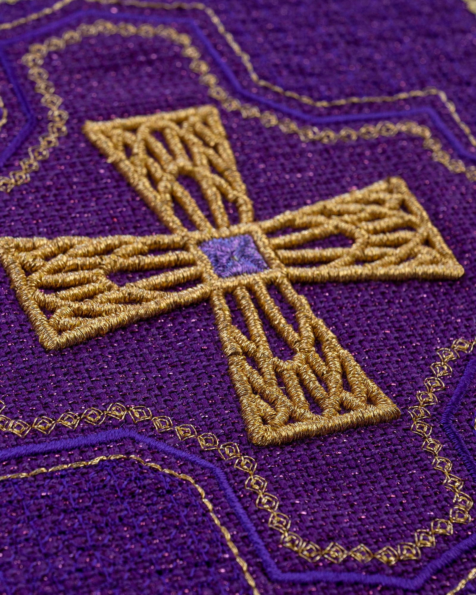 Set of stakes in four liturgical colours