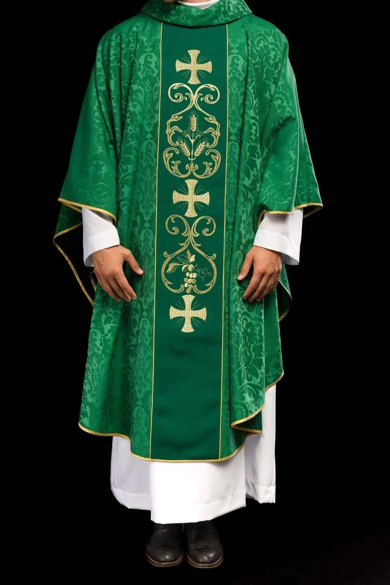 Green liturgical chasuble decorated with embroidered belt