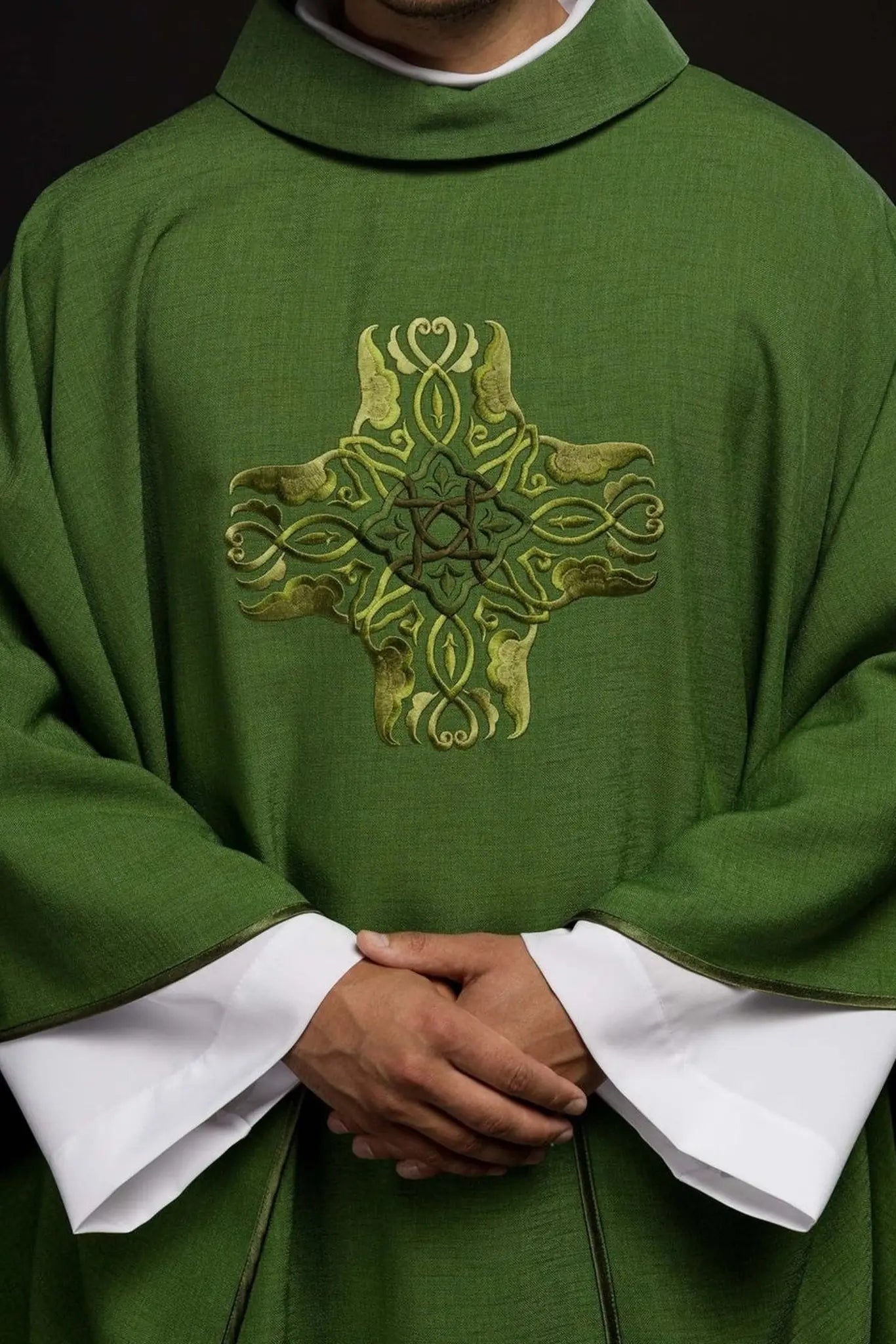 Green chasuble with embroidery of the Cross