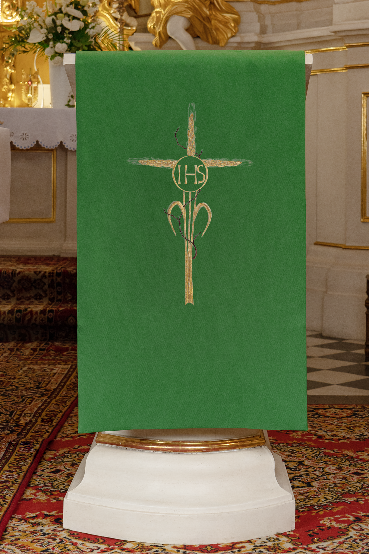 Embroidered lectern cover KMO/026/01 Green