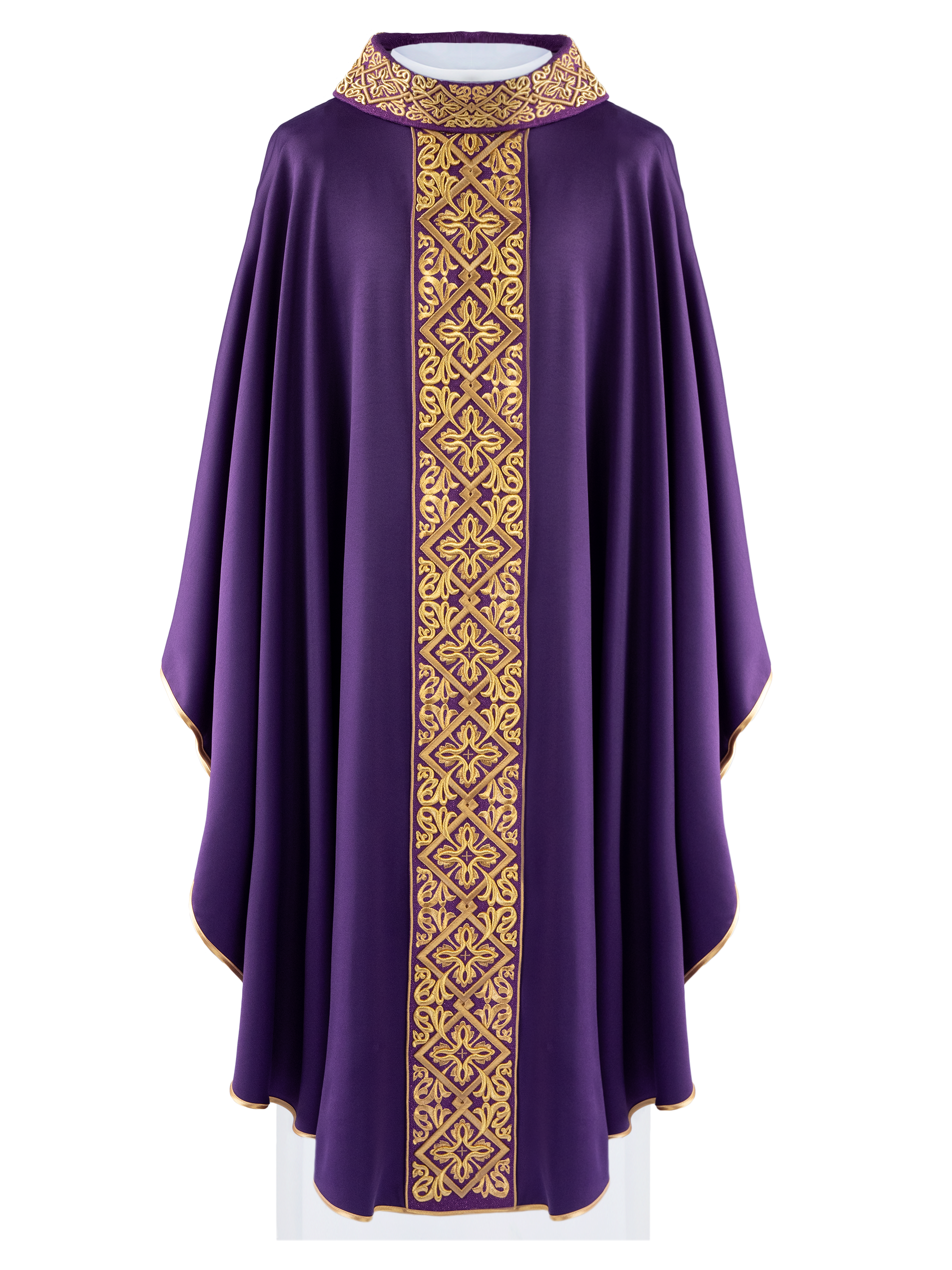 Chasuble richly embroidered with stones Purple